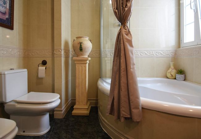 Villa in Nerja - Nerja 001 Villa in Nerja - Nerja 001