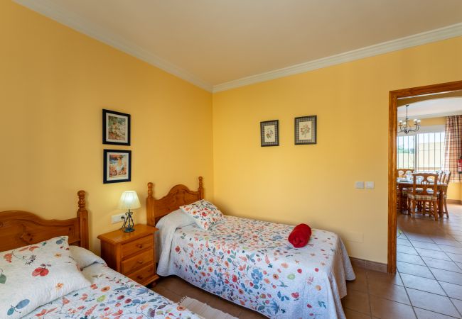 Villa in Nerja - Nerja 021 - Villa Isabel Villa in Nerja - Nerja 021 - Villa Isabel