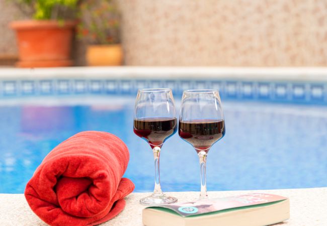 Villa in Nerja - Nerja 021 - Villa Isabel Villa in Nerja - Nerja 021 - Villa Isabel