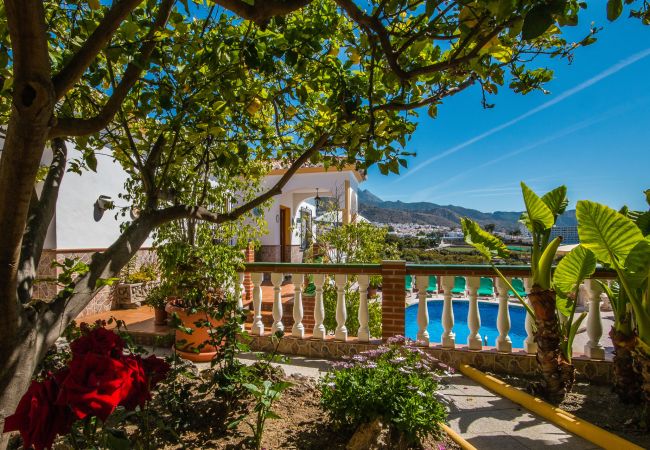 Villa in Nerja - Nerja 021 - Villa Isabel Villa in Nerja - Nerja 021 - Villa Isabel